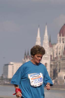 a Plus Budapest Nemzetkzi Maratonon 2004-ben